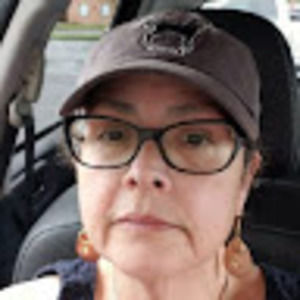 Meet your Posher, Eva